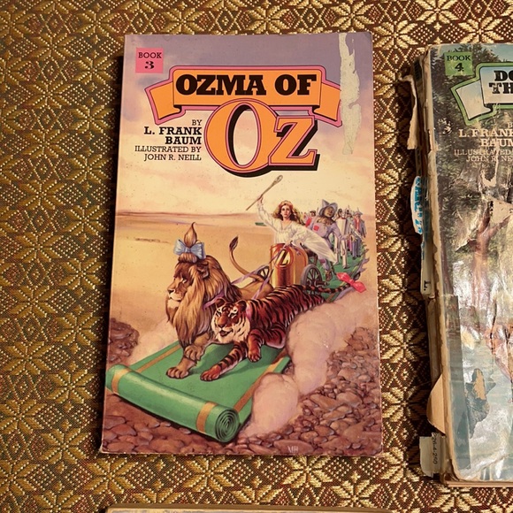Vintage Wizard of Oz Series Books - Picture 2 of 5